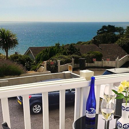 A Beautiful Apartment With Stunning Sea Views & Private Balcony Bournemouth Kültér fotó