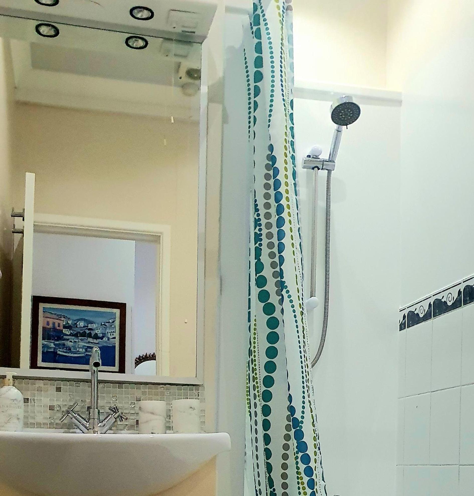 A Beautiful Apartment With Stunning Sea Views & Private Balcony Bournemouth Kültér fotó